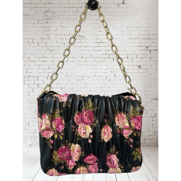 Betsey Johnson Black Floral Pucker Up Convertible Flap Crossbody Purse - Picture 2 of 13